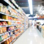 Branded vs Local Products – Kya Farq Hai Aur Kya Lena Behtar Hai?